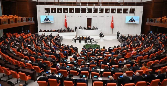 Bu hafta TBMM’ye geliyor! Çakar kullanmanın cezası 192 bin liraya kadar çıkacak